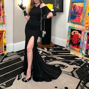 Elegant Black Evening Gown